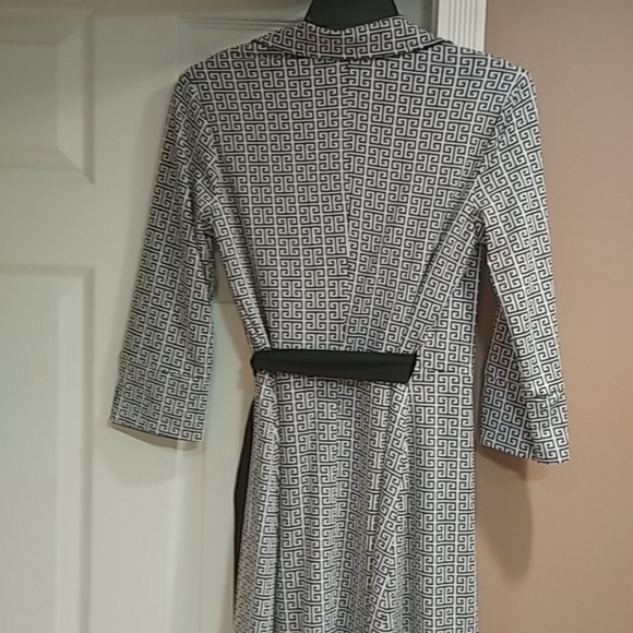 New With Tags Laundry Reversible Black/White Wrap Dress - Picture 5 of 5